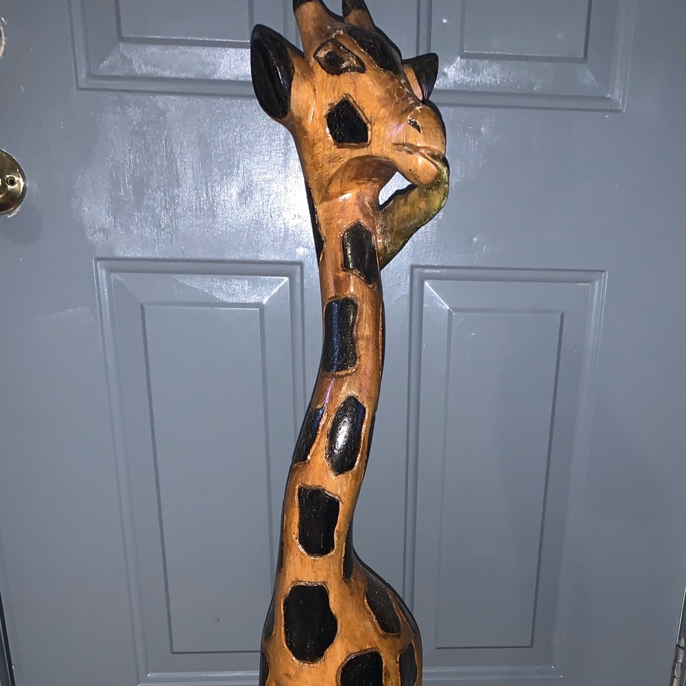 Hand Carved and Painted giraffe sculpture🦒